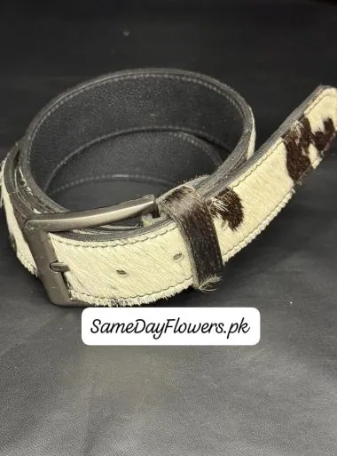 Leather Gift for Him Pakistan - SameDayFlowers.pk