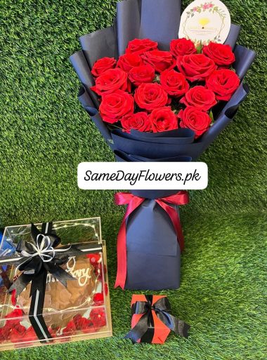 Valentine's Day Cake and Flower Delivery Lahore - SameDayFlowers.pk