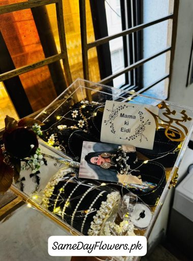 Eidi for Ammi Lahore - SameDayFlowers.pk