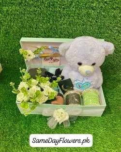 Special Eid Gifts for Her Lahore - SameDayFlowers.pk