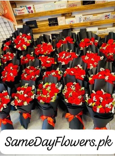 Flowers Deal for Valentine Lahore - SameDayFlowers.pk