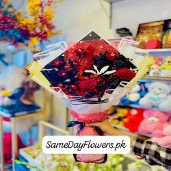 Crochet Mother's Day Flowers Lahore - SameDayFlowers.pk