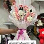 Handmade Flowers for Mom Lahore - SameDayFlowers.pk