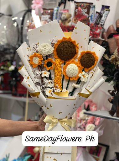 Crochet Sunflower Bouquet Lahore - SameDayFlowers.pk