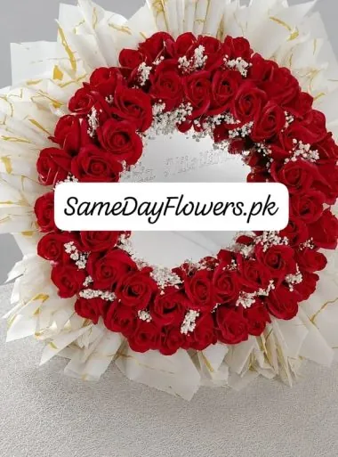 Mirror Flower Bouquet Lahore - SameDayFlowers.pk