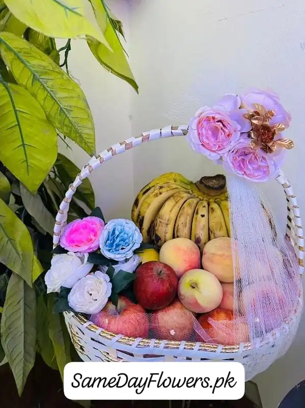 Fruits and Flowers Fruit Basket Mothers Day Delivery Lahore - SameDayFlowers.pk