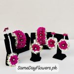 Flowers Set for Bride Lahore - SameDayFlowers.pk